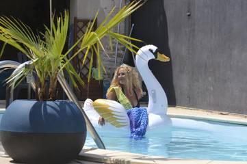 Gîte pour 2 personnes, avec piscine et terrasse à Chef-Boutonne