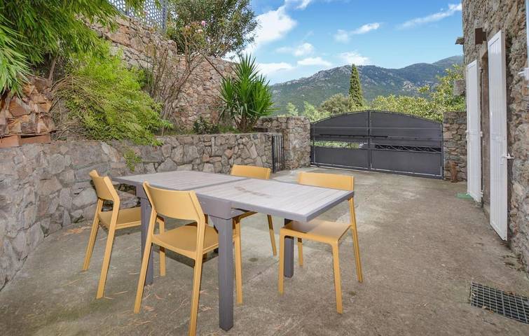 Gîte pour 4 personnes à Vivario - 2