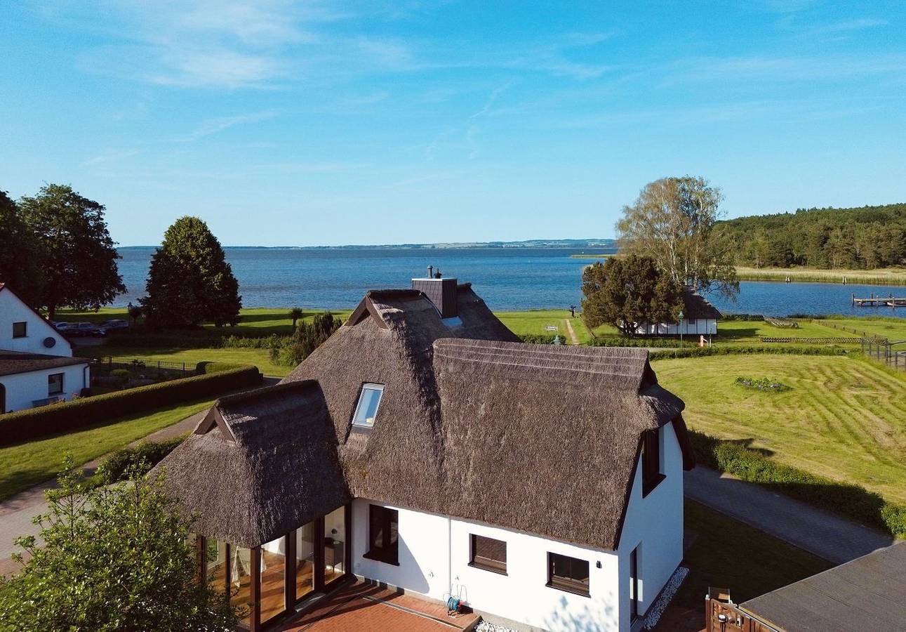 Ganze Wohnung, Kleine gemütliche Ferienwohnung in Wassernähe - Ferienwohnung Laran in Ralswiek, Bergen auf Rügen und Umgebung