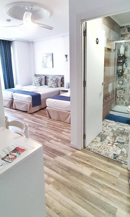 Gästehaus für 3 Personen mit Terrasse in El Barrio, Alicante