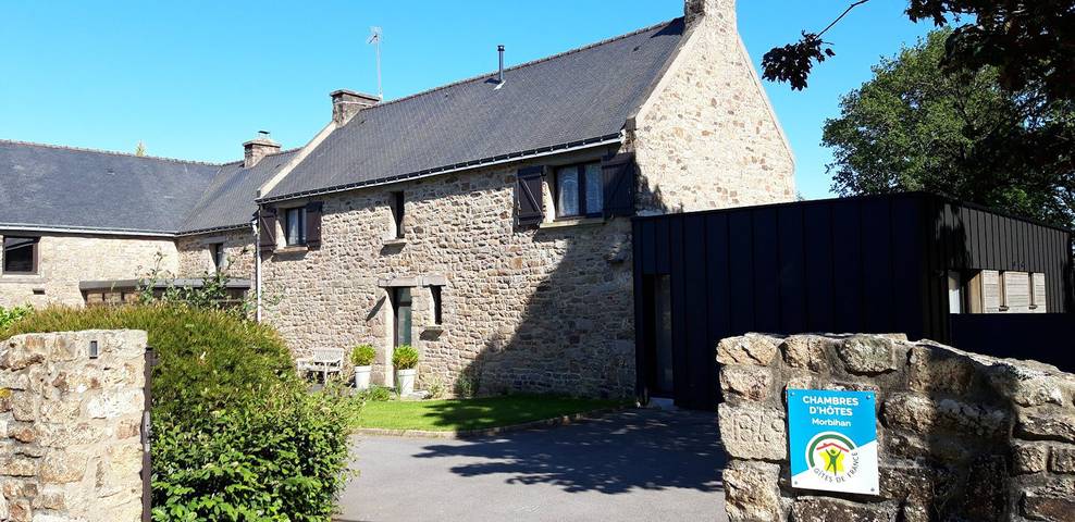 Cottage pour 2 personnes, avec jardin à Kervignac