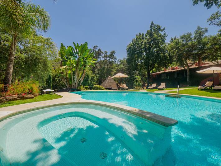 Casa rural para 6 personas, con jardín y terraza además de vistas al lago y piscina en Coín - 2