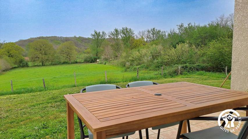 Gîte pour 6 personnes, avec terrasse, animaux acceptés