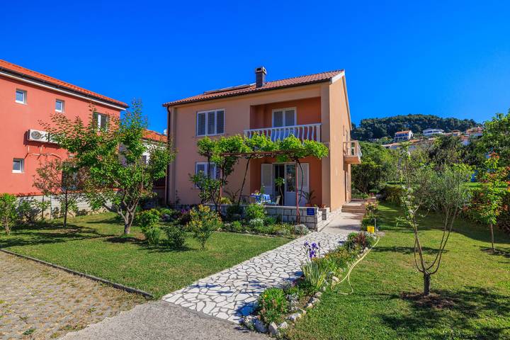Apartamento de vacaciones para 5 personas, con terraza - 1