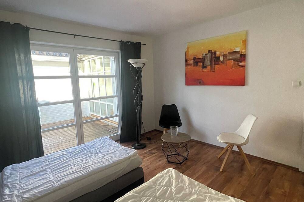 Großzügiges Ferienhaus für Gruppen & Familien. \njetzt Verfügbarkeit prüfen. in Rahlstedt Hamburg, Hamburg