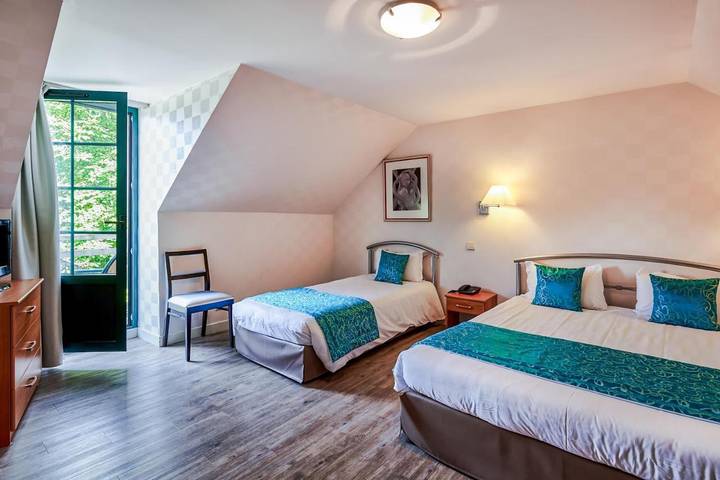 Hôtel pour 3 personnes, avec Jardin à Moulay (Mayenne)