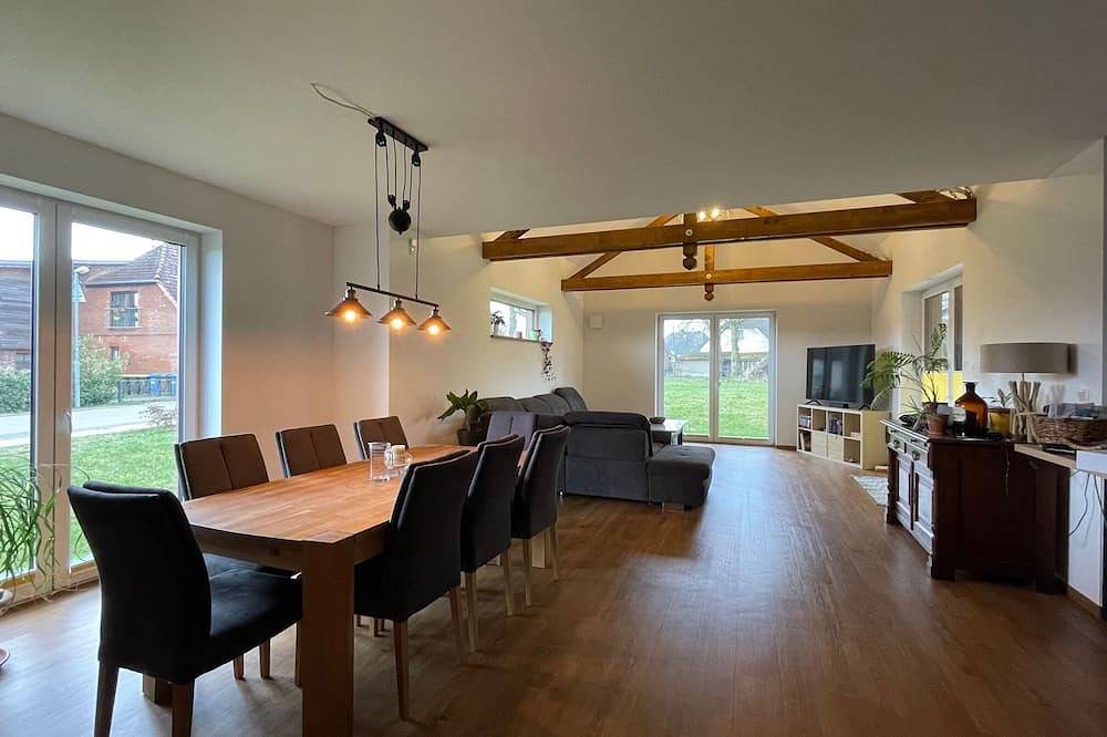 Holzhaus im Glücksdorf in Lüttow-Valluhn, Ludwigslust-Parchim