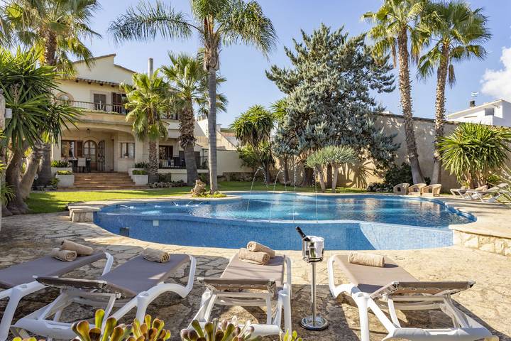 Villa Can Gual Family Suite in Inca, Majorca Center
