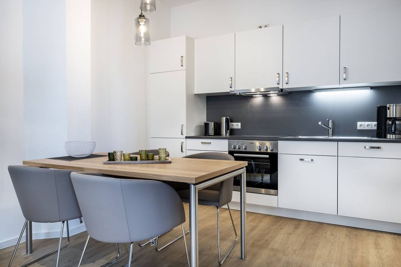 Appartamento intero, Tolles 2-Zimmer-Apartment mit Balkon in bester Hafenlage - Saunabereich inklusiv in Wismar, North-West Mecklenburg (Wismar region)