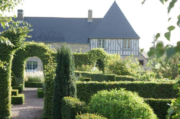 Chambre d’hôte pour 4 personnes, avec jardin et vue dans Ardevon - 3