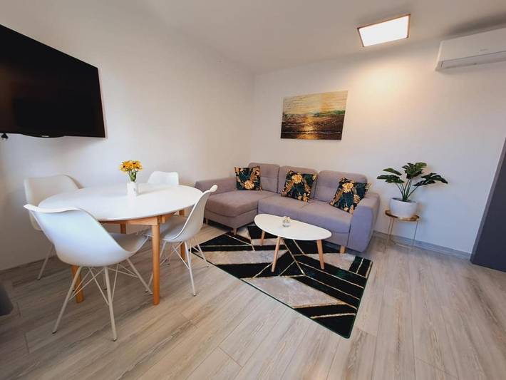 Apartament wakacyjny dla 4 osób, z ogród i balkon oraz widok w Laskowa - Kamionna