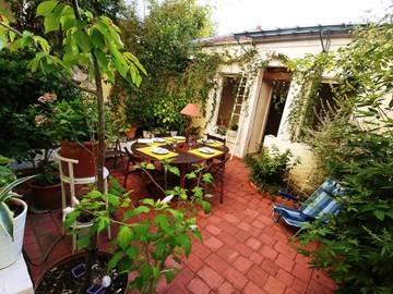 Gîte pour 2 personnes, avec terrasse à Montreuil