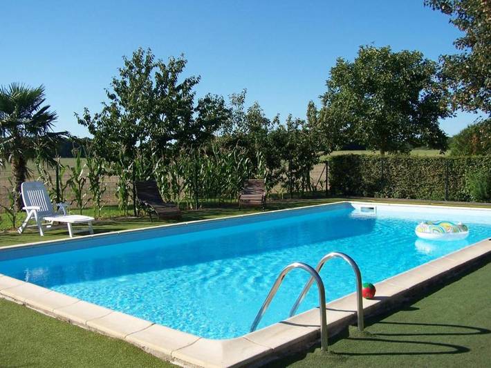 Location de vacances pour 8 personnes, avec piscine ainsi que jardin et terrasse, animaux acceptés à Saint-Épain - 2