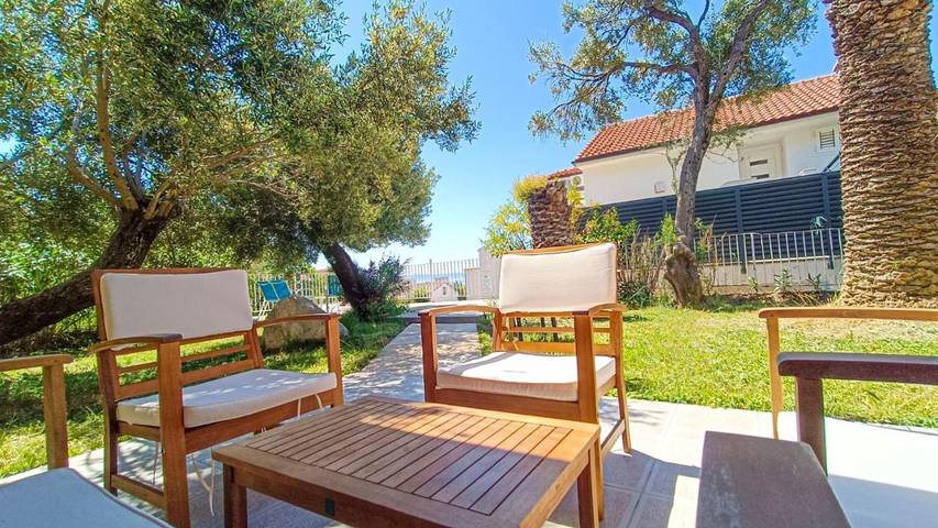 Villa pour 8 personnes, avec jardin et vue, animaux acceptés à Promajna - 2