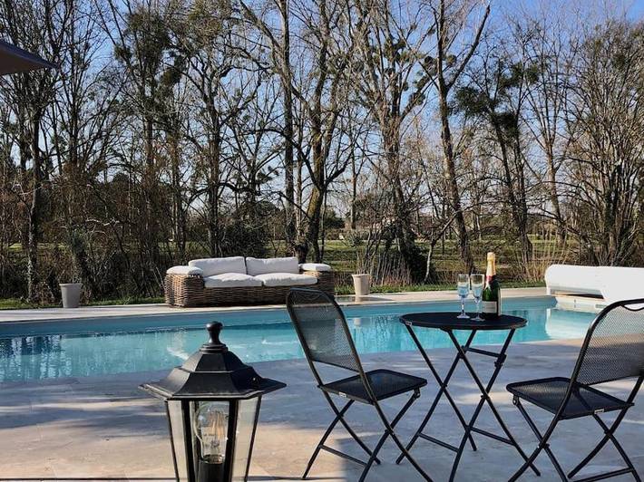Location de vacances pour 4 personnes, avec jardin ainsi que piscine et vue à Saint-Antoine-de-Breuilh - 3