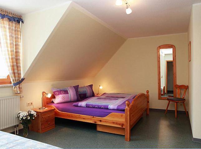 Ferienwohnung für 2 Personen, mit Garten und Ausblick, kinderfreundlich in Neuhausen/Erzgebirge - 4