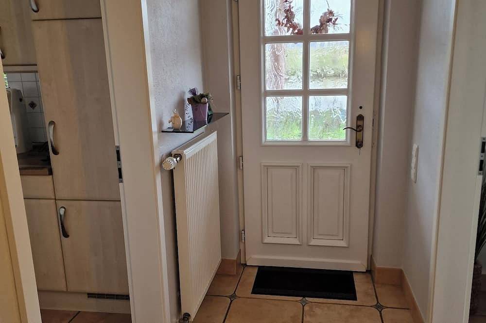 Geheel appartement, Villa Ferres Beautiful vacation apartment with garden and Moselle view. Pet friendly! in Piesport, Bernkastel-Kues en Omgeving