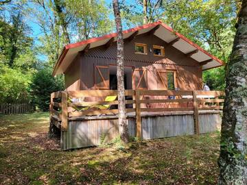 Tente pour 5 personnes, avec jardin et terrasse ainsi que vue et vue sur le lac en Vendée