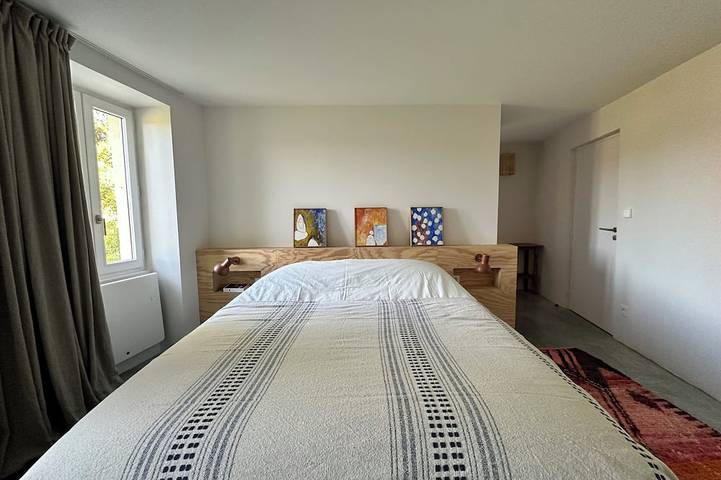 Location de vacances pour 11 personnes, avec jardin à Lussac - 3
