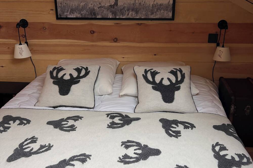 Exceptional village house in Formiguères - Charm, comfort and panoramic views in Formiguères, Parc naturel régional des Pyrénées catalanes