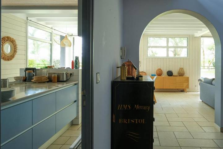 Location de vacances pour 10 personnes, avec jardin ainsi que vue et vue sur le lac, animaux acceptés dans Golf De Pinsolle - 4