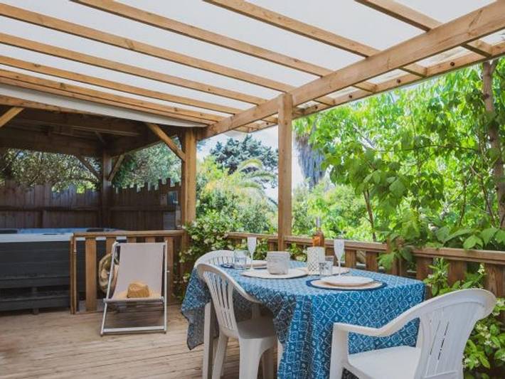 Camping International - Mobilheim 4 personen - Moorea 52 m² - 3 Räume - 2 Schlafzimmer - Privater Jacuzzi - Klimaanlage in La Madrague, Hyeres