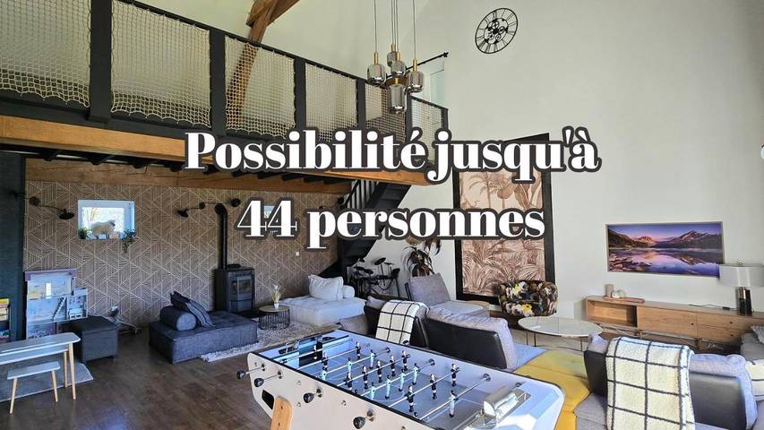 Gîte pour 16 personnes, avec piscine ainsi que jardin et sauna dans Saint-Just-en-Brie