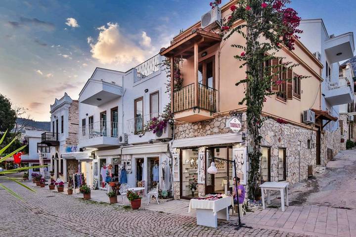 Vakantiewoning voor 2 personen, with terras and zwembad as well as uitzicht in Kalkan