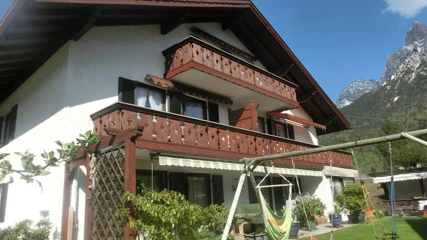 Ferienwohnung für 3 Personen, mit Balkon im Mittenwald