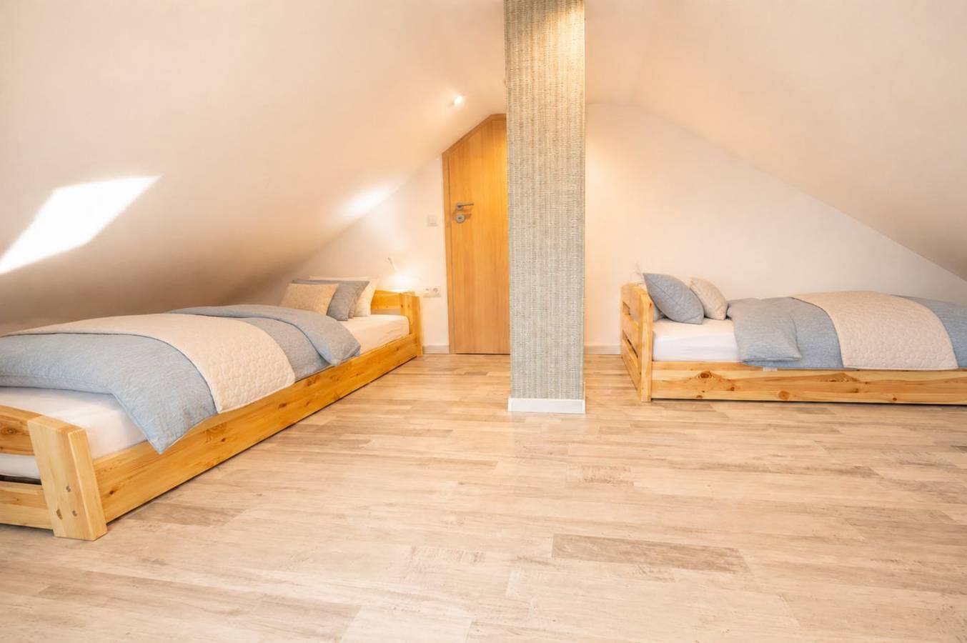 Ferienhaus Seegras nahe Sandstrand – Terrasse, Wlan & Parkplatz für 7 Gäste in Horumersiel, Wangerland