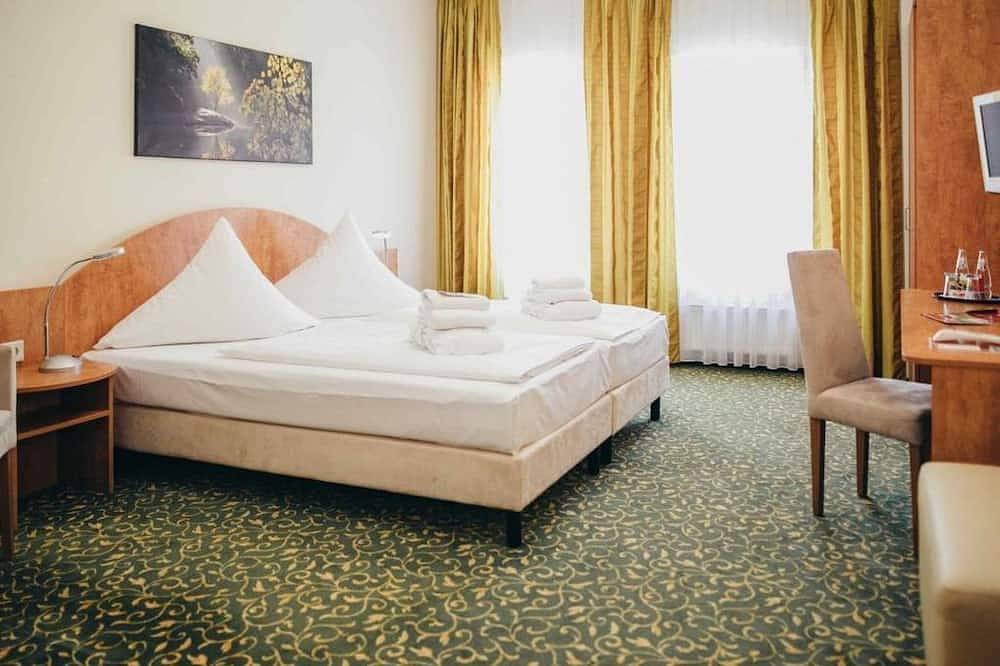 Standard Doppelzimmer, Dusche oder Bad, Wc, - Kulturhotel Fürst Pückler Park in Bad Muskau, Oberlausitz-Niederschlesien