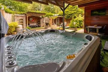 Maison de campagne pour 5 personnes, avec jardin ainsi que sauna et jacuzzi, animaux acceptés dans Erm