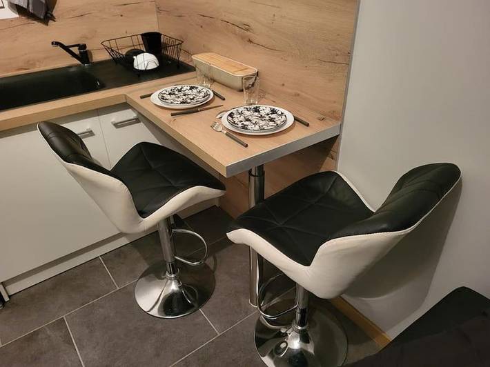 Gîte pour 2 personnes, avec terrasse et jardin à La Bâtie-Rolland - 3