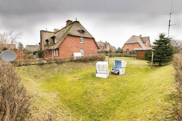 Holiday apartment for 4 people, with terrace in List (Sylt)