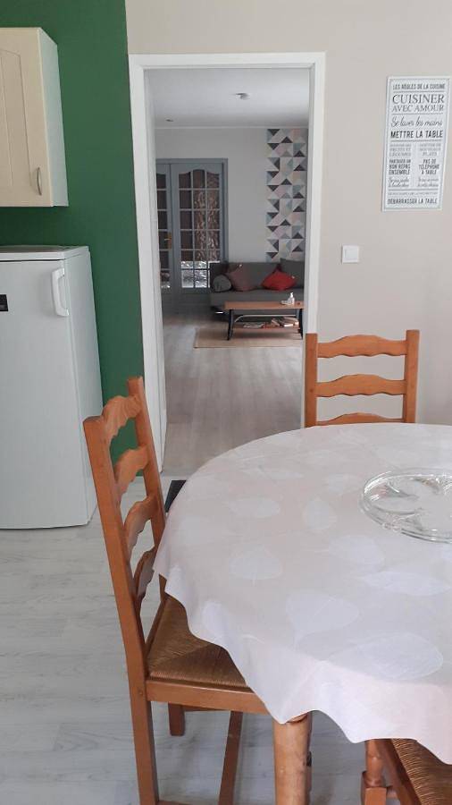 Location de vacances pour 3 personnes, avec vue ainsi que terrasse et jardin à Bourthes - 2