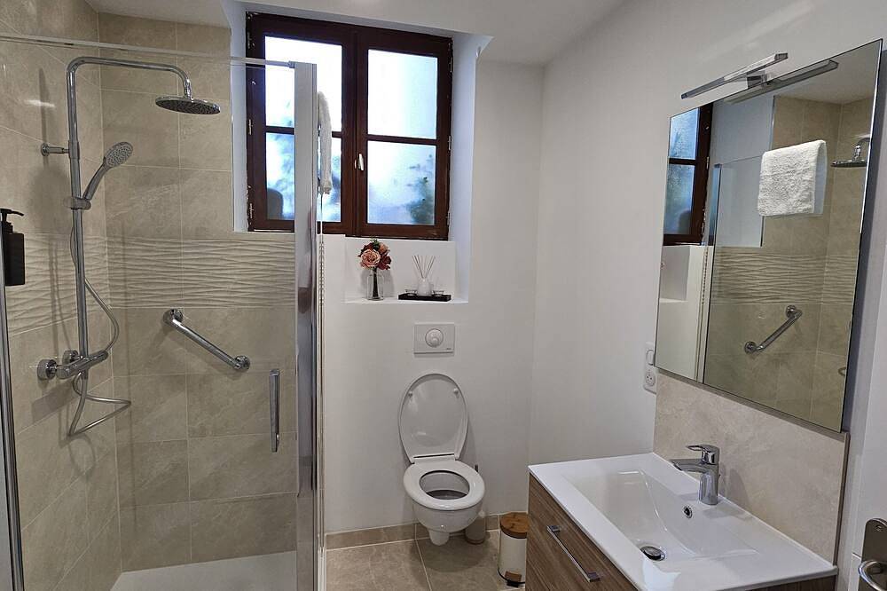 Appartement entier, Appartement au rez-de-chaussée à Tournus - Yellow in Tournus, Région de Mâcon