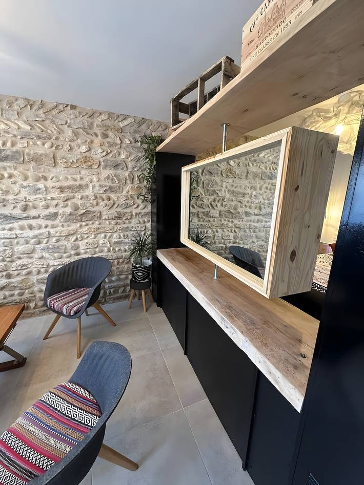 Ganzes Studio, Studio Gîte L'Ain Cognito in Viriat – 43 m², Whirlpool, ausgestattete Küche in Viriat, Bourg-en-Bresse und Umgebung