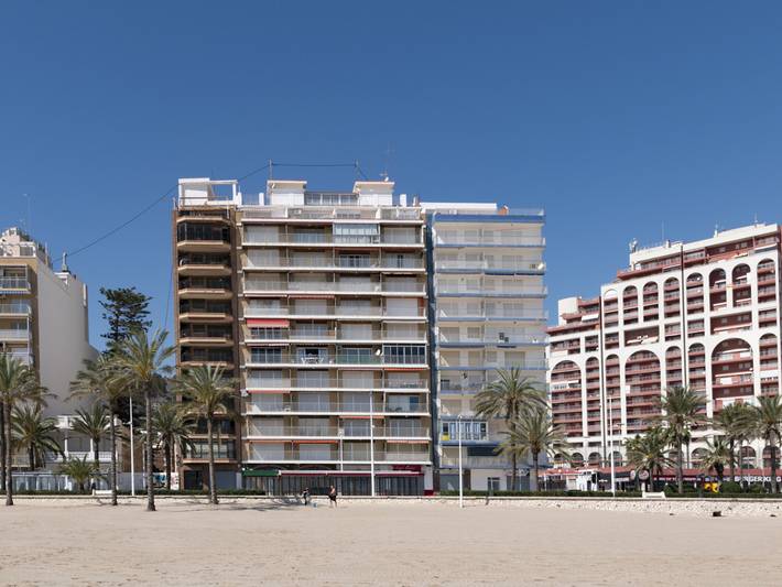 Ganze Wohnung, Familienwohnung 3 Schlafzimmer, Strand, Stadtzentrum, Terrasse in Platja de Sant Antoni (Cullera), Cullera
