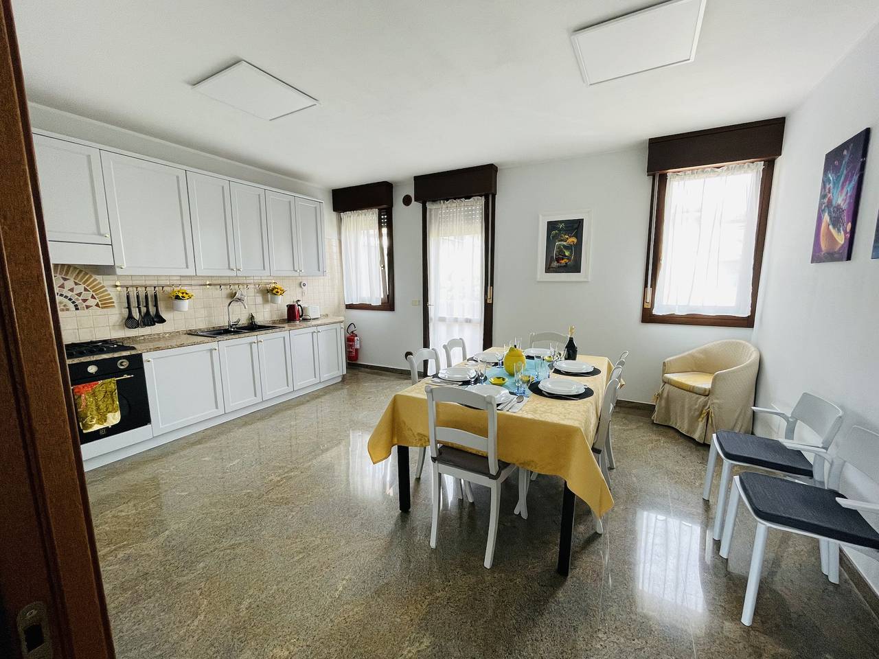 Apartamento entero, Apartamento 'Royal Residence Abano Terme' con vistas a la montaña, Wi-Fi y aire acondicionado in Abano Terme, Colinas Eugâneas