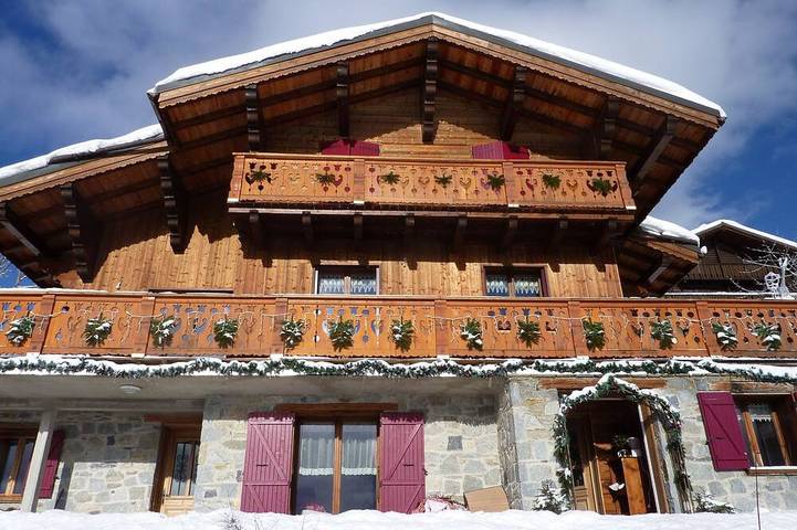 Chalet pour 10 personnes, avec jardin ainsi que jacuzzi et balcon