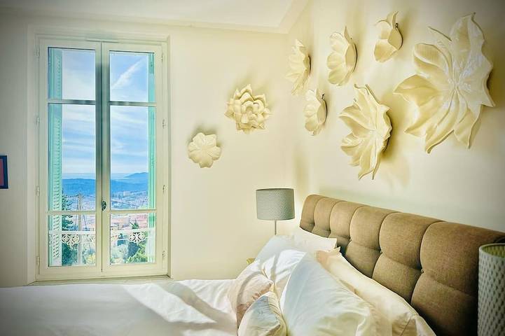 Villa pour 8 personnes, avec jardin et balcon à Grasse