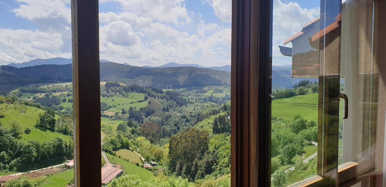 Apartamento entero, Studio with Mountain View in Tineo, Cordillera Cantábrica