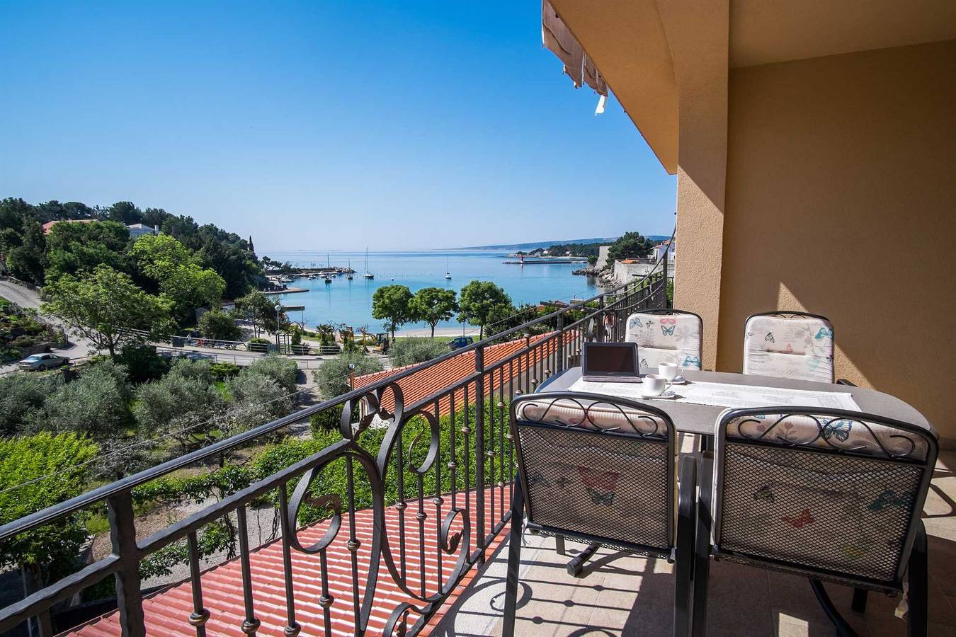 Apartamento entero, Apartment Iva with a sea view in Krk Ciudad, Krk (isla)