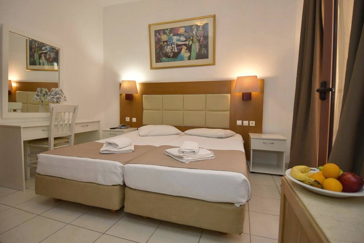 Hôtel pour 2 personnes avec jardin in Région d'Iraklio-Héraklion