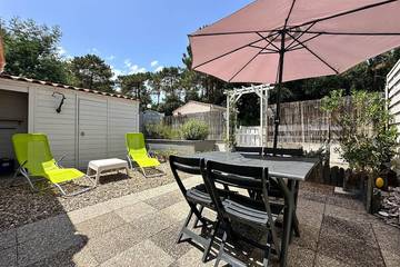 Gîte pour 4 personnes, avec terrasse dans Office De Tourisme Des Mathes La Palmyre