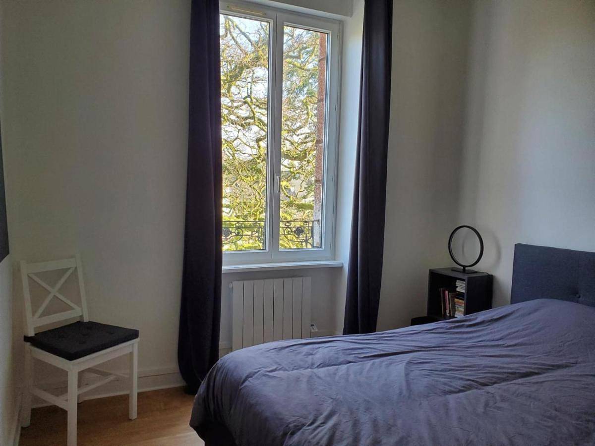 Appartement entier, Vue imprenable sur le Moulin du chaos ! in Huelgoat, Région de Châteaulin