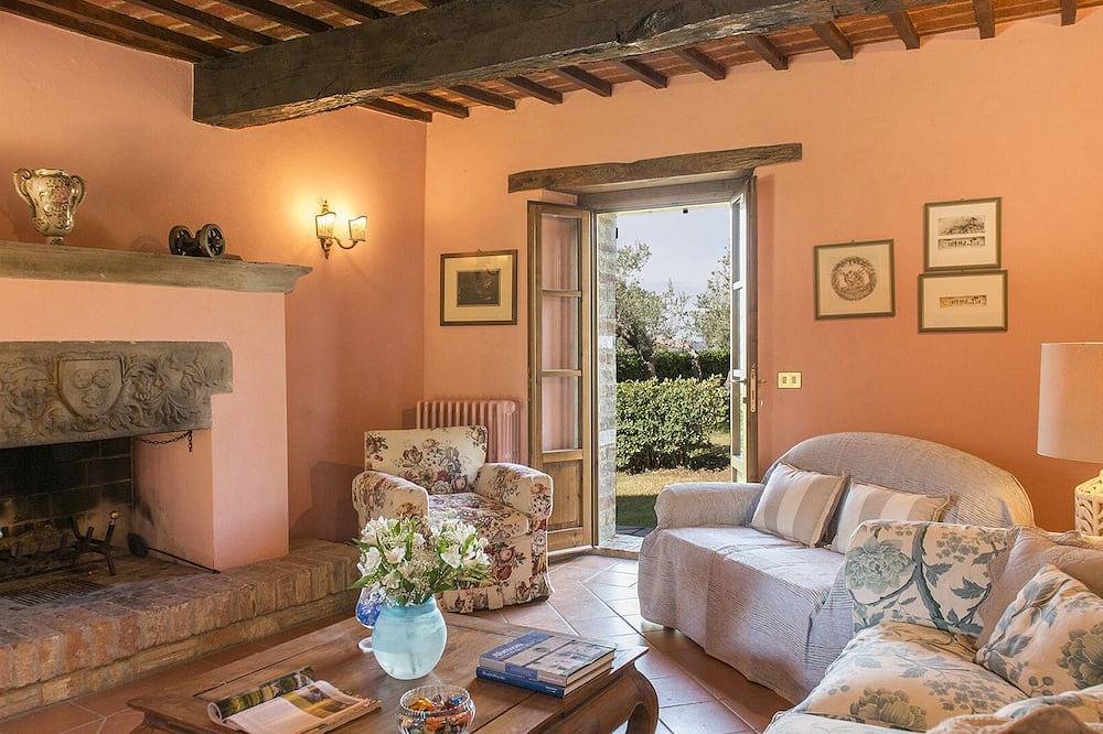 Casa Torrione 14, Emma Villas in Paciano, Perugia Province