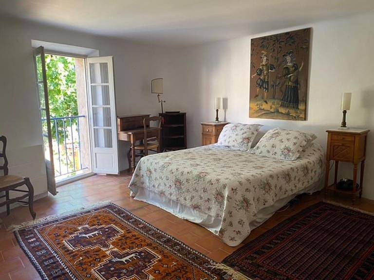 Appartement entier, Three-Bedroom House in La Cadière-d'Azur, Côte méditerranéenne (France)