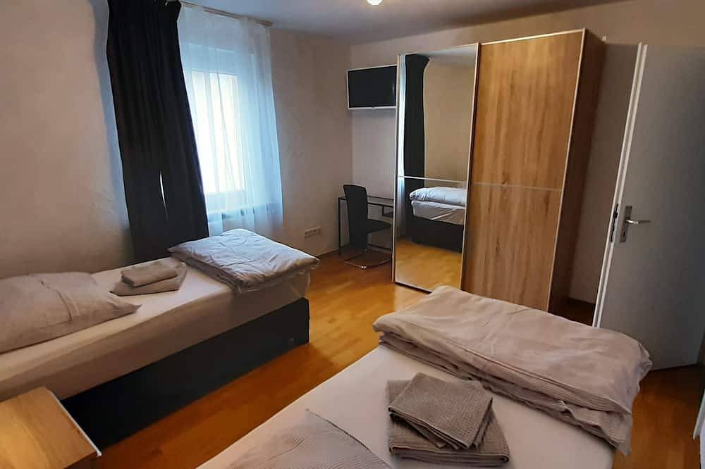Ganze Wohnung, 3 - Zimmer Ferienwohnung - Reutlingen Heinestr og in Reutlingen, Neckar-Alb
