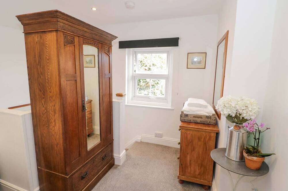 Entire apartment, Charming Tucked Away Evesham Retreat in Evesham, Worcestershire